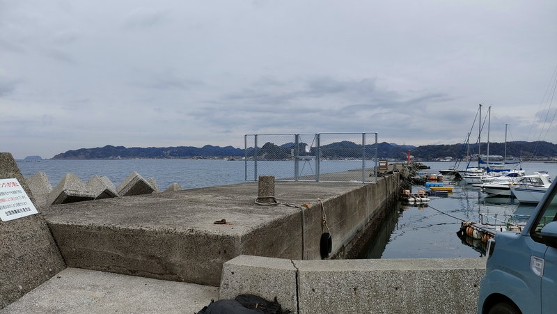 2023年2月23日に設置された冨浦新港北ケイセンの進入防止フェンス