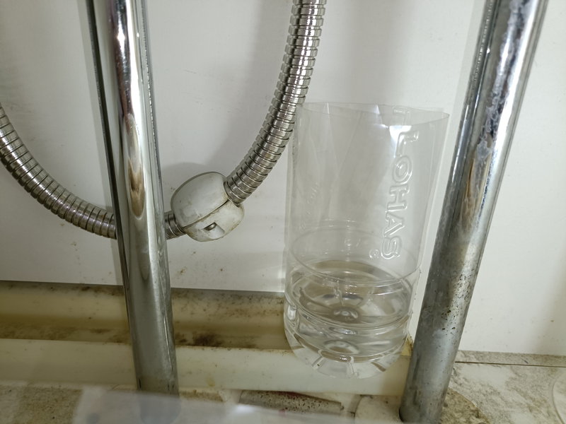 洗面台下の水漏れで部品A-4284-10の交換まで数日間の水漏れ