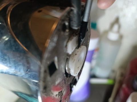 ＢＦ－８７４８Ｔ型最初のパーツはドライバーで外れる