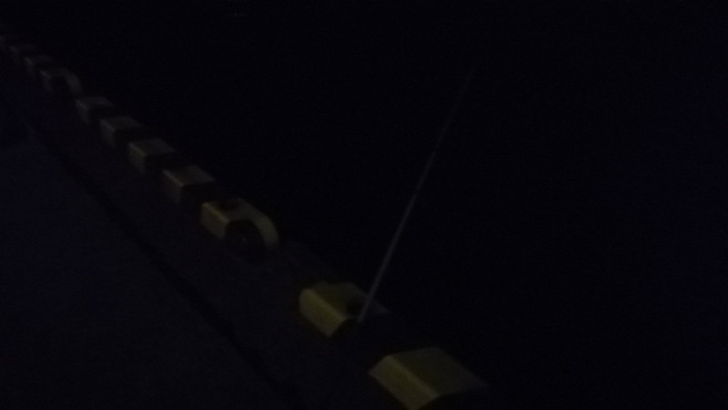 暗闇の漁港